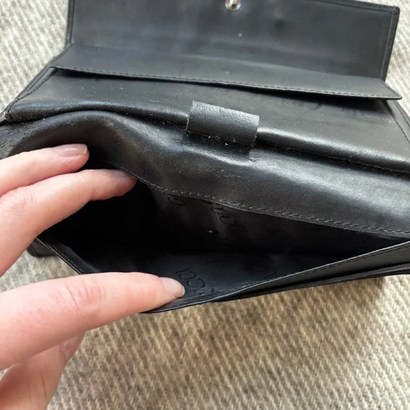 Gucci Wallet - Picture 6 of 8